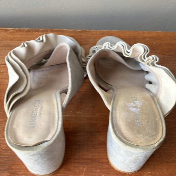 Kenneth Cole New York Leather Heels size 10 - Picture 7 of 15